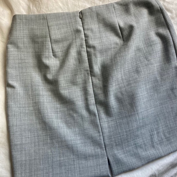 Skirt - Picture 2 of 2